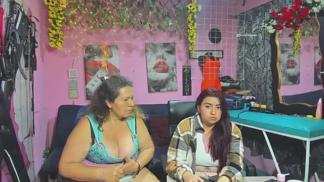 lesbiancuple