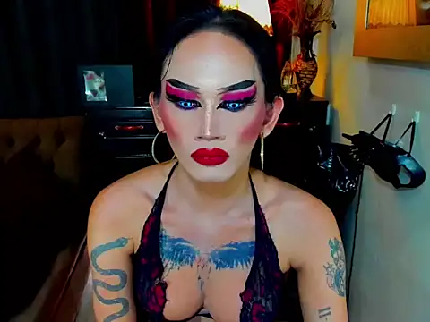 lubottarah (Ask my age) - big meaty cock awaits you !!