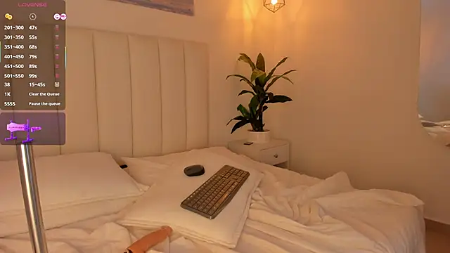 Megan_Brunette2