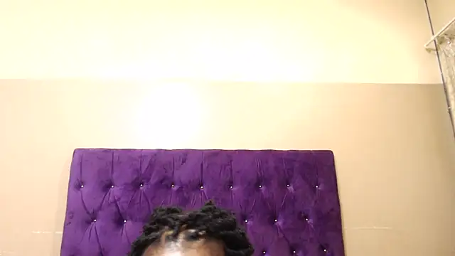 EBONYBUSTYY