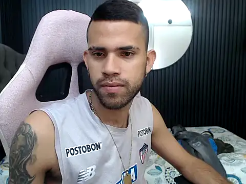 chacorta_ (M young) - shows ass spank x10