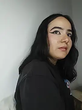lucyparker_28 (F young) - hard spanks x5 🍑🔥