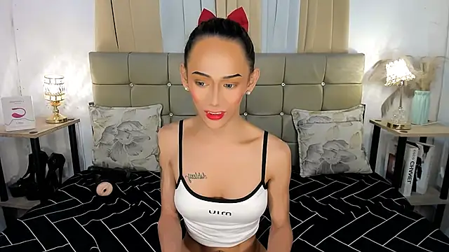 catiana_moore - Catiana_moore's free webcam - UK Sex Cams