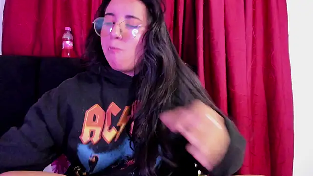 nanakyy (F teen) - show my tits 🥵