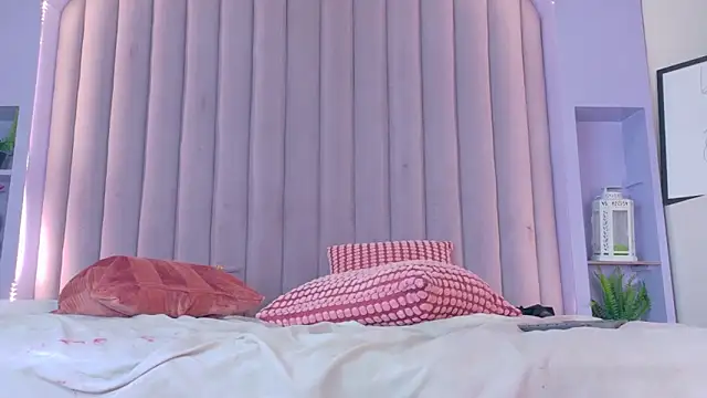 Meganlove__