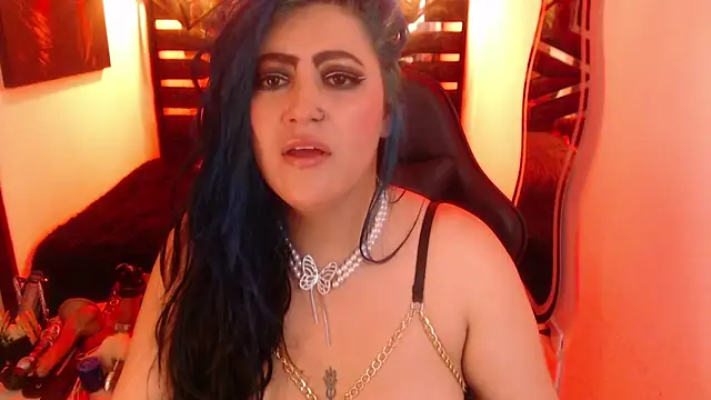 scarleth_blue (F young) - tongue in pussy+saliva 😋😈🍆🤤