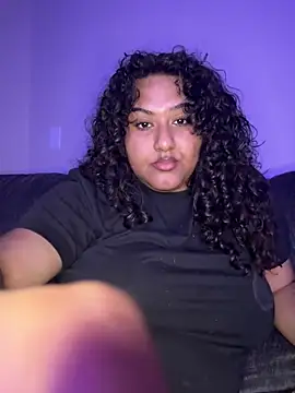 angeliccreamyrican (F young) - Play with titties👅🍒