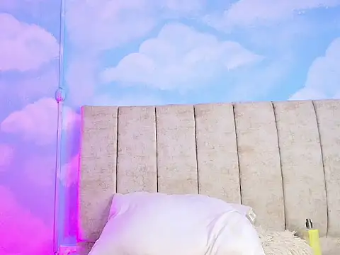 nikirouse (F teen) - Show tits 💗