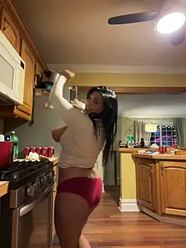 LittleMissEeve live show