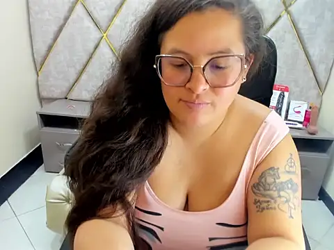 sarah_boobs_ - Sarah_Boobs_'s free webcam - UK Sex Cams