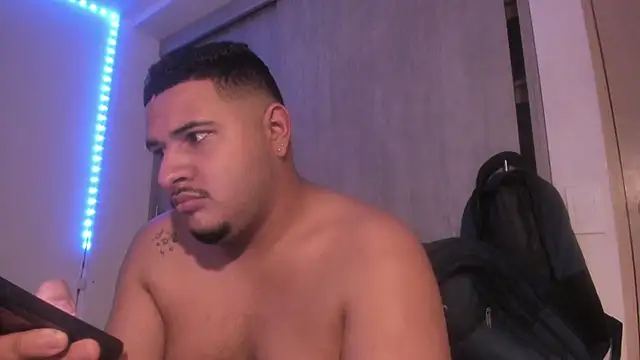 mateocollins1 - Mateocollins1's free webcam - UK Sex Cams