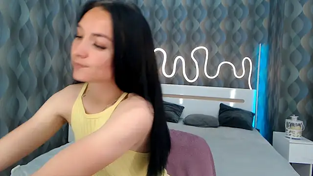 yr_shy_bae (F young) - spank my ass hot