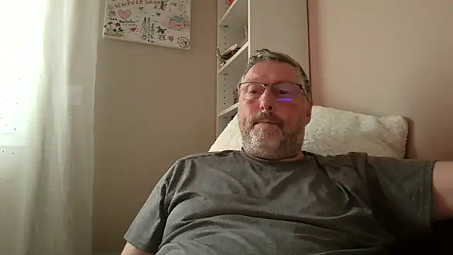 doudou310 (Ask my age) - show my dick