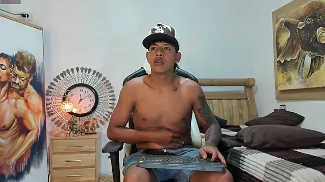 mr_stiven_ (M young) - hey stranger make me explode
