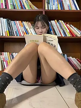 fire-18 (F young) - 学姐为了奖学金  出卖身体 图书馆搞刺激