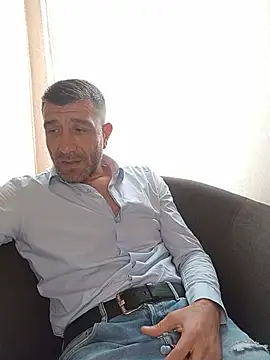 alexdaniel89 (Ask my age) - Neked for 5min+ play with my dick hard