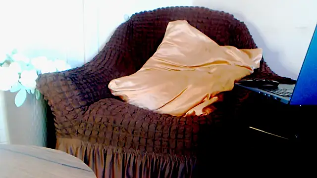 live_view (G milf) - Feel yourself good under my foot