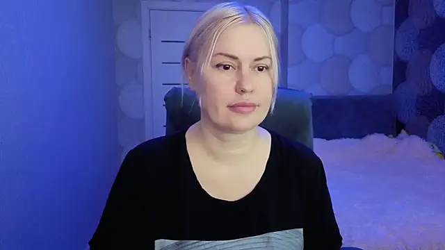 natusik (F milf) - naked
