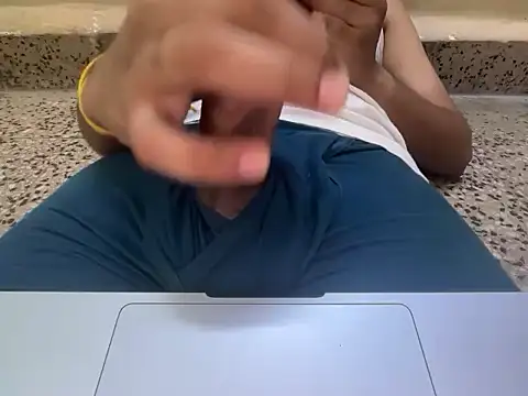 mumbai_dick - Mumbai_dick's free webcam - UK Sex Cams
