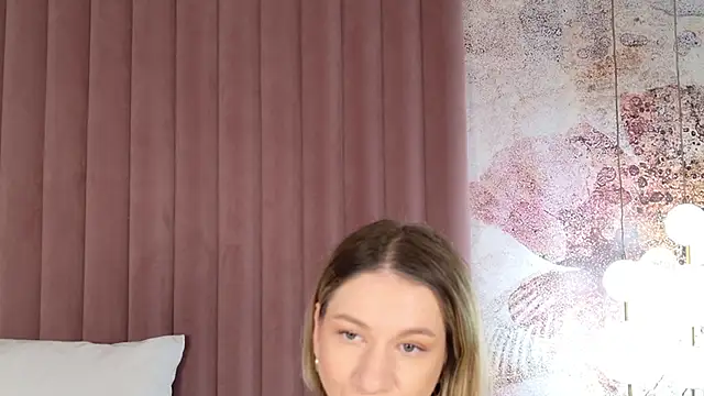 ariaheart - AriaHeart's free webcam - UK Sex Cams