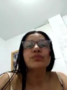 casandra_inthemorning - Casandra_inthemorning's free webcam - UK Sex Cams