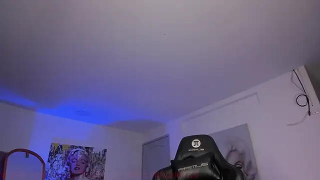 Usenmae - Trans webcam sex chat