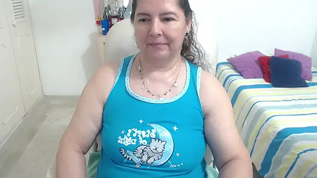 leonela_69 (F mature) - squirt