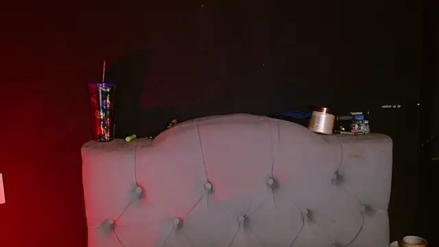 red-moon1 - Red-moon1's free webcam - UK Sex Cams