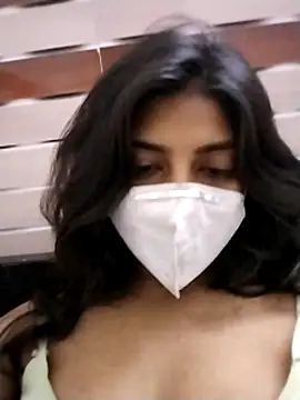 naughty-rashi (Ask my age) - Boobs show on Public