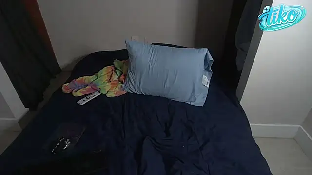 zander823 - Zander823's free webcam - UK Sex Cams