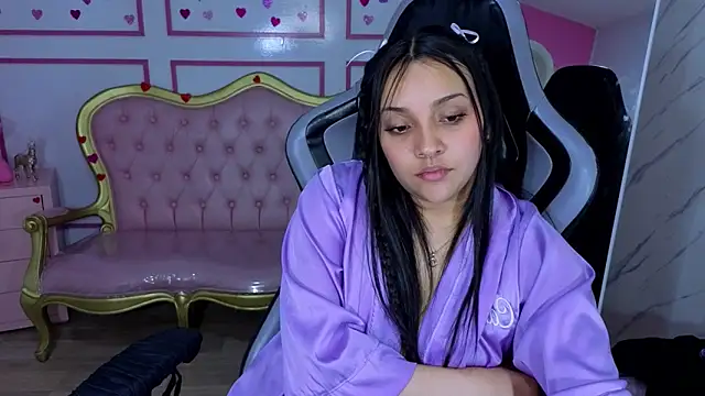 lia_harper_t - Lia_harper_t's free webcam - UK Sex Cams
