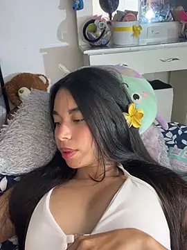 milleradhara24 - Milleradhara24's free webcam - UK Sex Cams