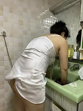 tianwei2567 - Tianwei2567's free webcam - UK Sex Cams