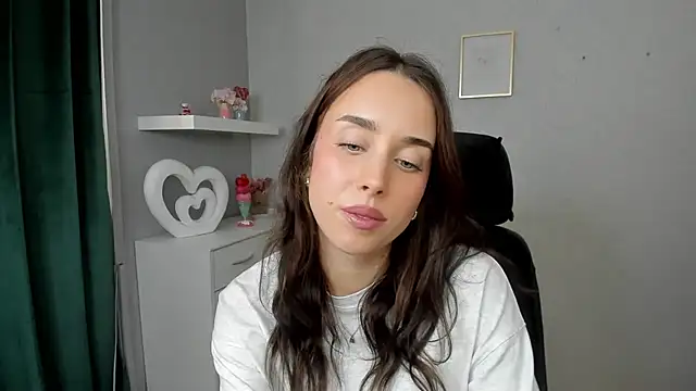 adelesolo - AdeleSolo's free webcam - UK Sex Cams