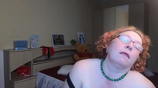 fara_flutte - Fara_Flutte's free webcam - UK Sex Cams