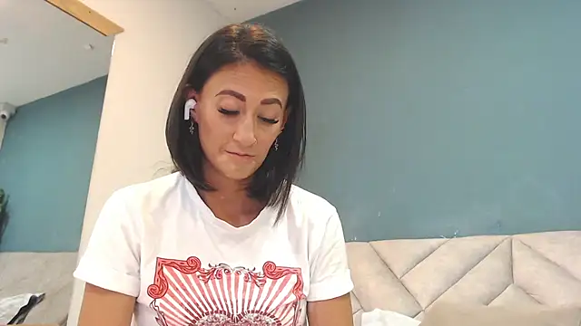 shariswillian - SharisWillian's free webcam - UK Sex Cams