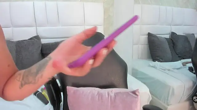 antonella_moon7 (F young) - Full naked and oil tits🥵
