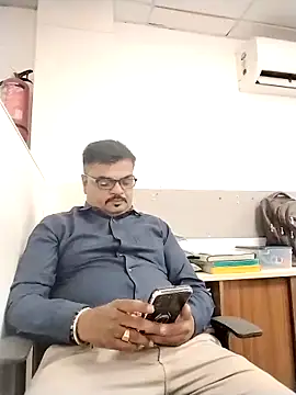 desi_lodo_gujju_boy (Ask my age) - Add'🔥 Follow Tip 🔥Let's Enjoy