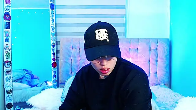 _justinmoon2 (M young) - 🔥💙 big cumshot🔥💙