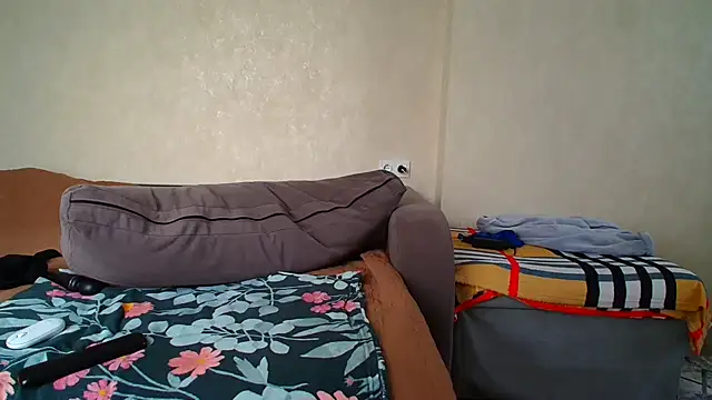 brionia - Brionia's free webcam - UK Sex Cams