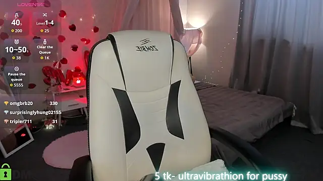 luna_vibee - Luna_Vibee's free webcam - UK Sex Cams