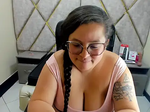 Sarah_Boobs_ - Stripchat Cam Model