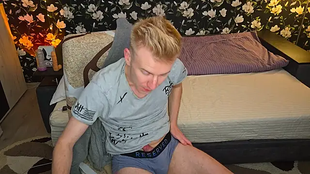vuitton (Ask my age) - Cum OR your requset OR prvt 👅🍆🍑