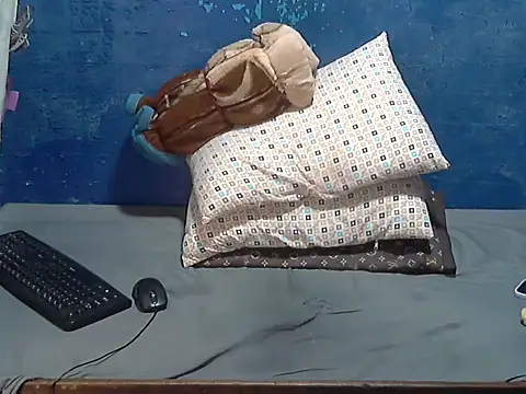 hotchilimom live sex cam