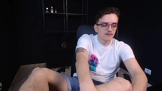felixstarkk - FelixStarkk's free webcam - UK Sex Cams