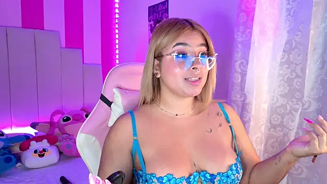 aliicebrown_ (F young) - Open cheeks