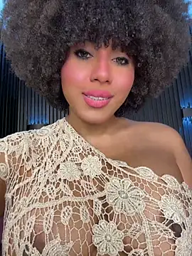 kendall_coxx (F young) - kiss pussy + tongue ON