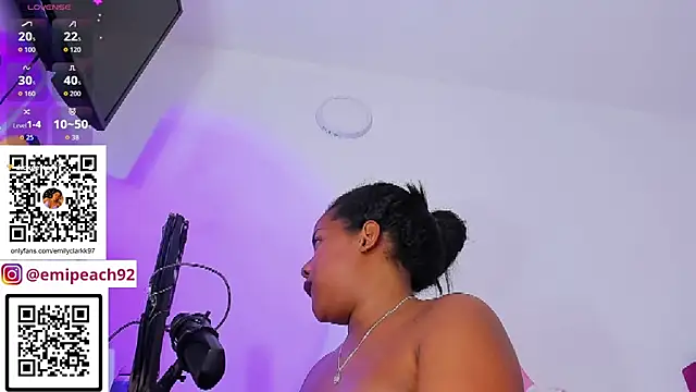 samanthaabloom - Samanthaabloom's free webcam - UK Sex Cams