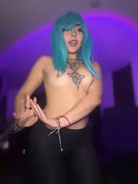 _g0thiccwitch_ - _g0thiccwitch_'s free webcam - UK Sex Cams