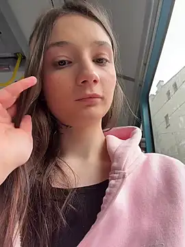 hiding-mila